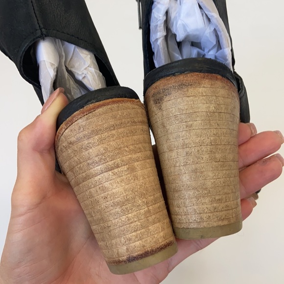 Free People Effie Block Heel Cut Out Bootie Black Size 38 - Picture 11 of 16